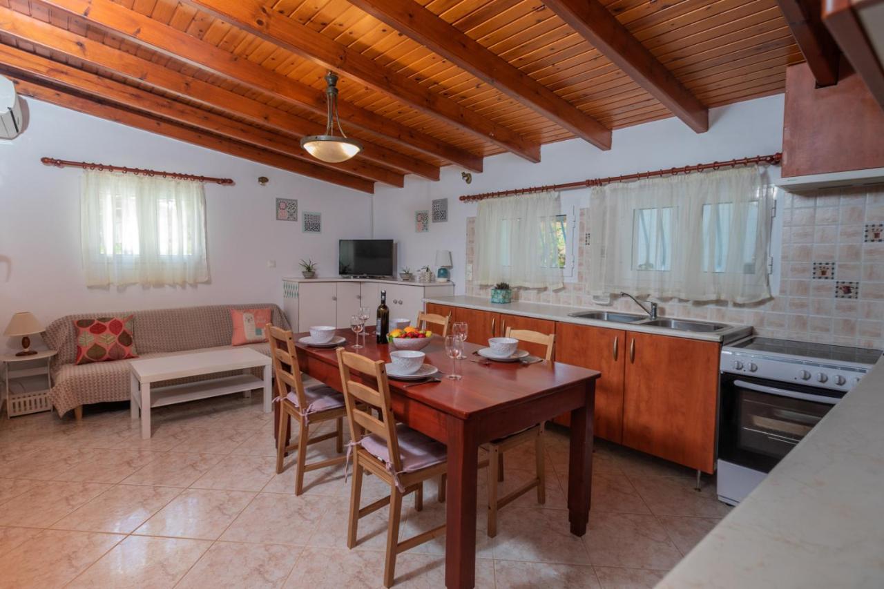 Maria'S Cottage House Khelmata Bagian luar foto